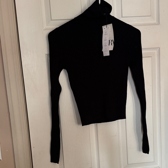 Zara Tops - Zara Black Turtleneck Top